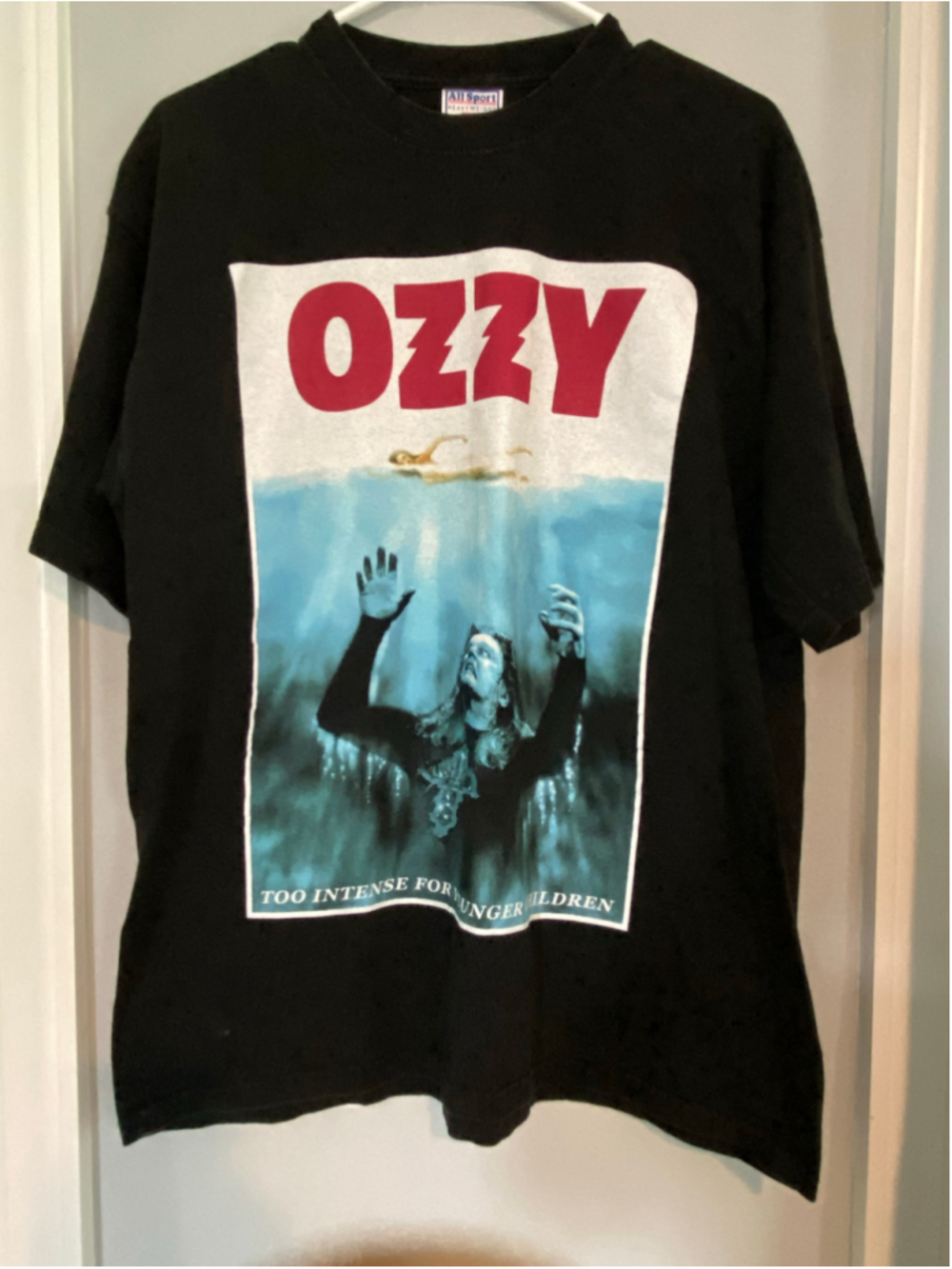 Ozzy Osbourne concert T-shirt size large